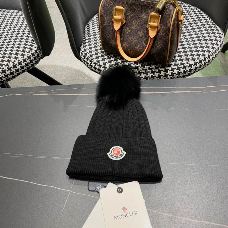 Moncler hat 110 (45)